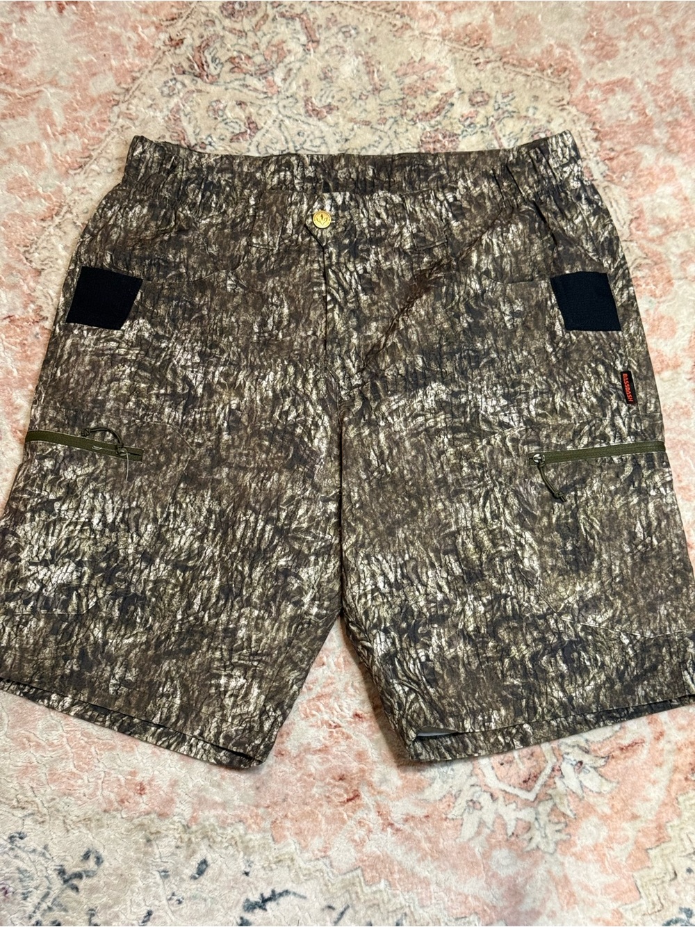 Men's Olive-Brown Bassdash Cargo Shorts with Zip Pockets